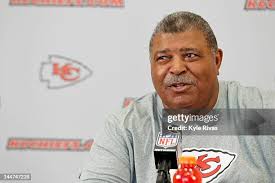 44 Photos & High Res Pictures