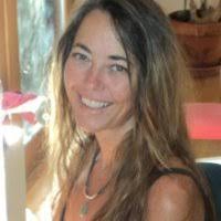 Heidi Benham's Instagram, Twitter & Facebook