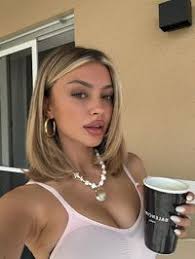 Manuela Hurtado Garcia (manuelahg25)