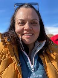 Nadia Bauer's Instagram, Twitter & Facebook