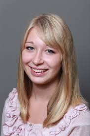 Die neuen Azubis sind da ;- ) Sandra Behnke (lernt Kauffrau für  Versicherungen & Finanzen mit Schwerpunkt Versicherungen) und Julia  Rummeleit (lernt Büromanagement). Beides sind total goldige Mädels die sich  größte Mühe