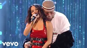 Becky G Bad Bunny Mayores 2017 Latin American Music Awards Youtube Latin American Music American Music Awards Becky G