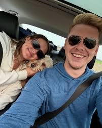 Happy Easter from The Loves!