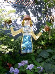Pin On Yard Art