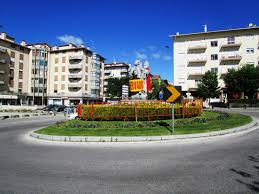 Personalitati de renume din domeniul arhitecturii peisajului vor vorbi despre peisajul contemporan in cadrul conferintei ifla europe kázmér kovács, architect si profesor la scoala de arhitectura din bucuresti, reprezentant al ordinului arhitectilor din romania in cadrul conferintei, va. Donnerstag 18 Mai 2017 48 Tag