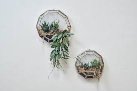 These 12 wall planters will help you create a lush vertical garden and wrap up your fences or indoor walls in fresh greenery. 17 Best Hanging Plant Pots And Wall Planters For Indoor Spaces