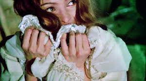 Drei nüsse für aschenbrödel ⭐ ein leckerer tipp für den heutigen tag!! Alles Ist Gut Solange Du Wild Bist Ambarsimon Drei Haselnusse Fur Aschenbrodel