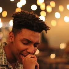 Stream Kenard Holmes