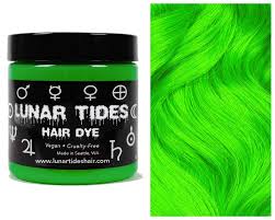 Most of the glow in the dark hair gels, colors and dyes will give your hair bold and bright appearance under lighting and it will glow when you are under the dark or uv light. Lunar Tides Haarfarbemittel Semipermanenter Haarfarbstoff Aurora Green Grun