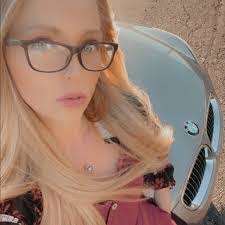 Misty Gleason's Instagram, Twitter & Facebook