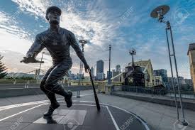 He led the national league in batting four times. A Statue Tribute To Roberto Clemente Of Pittsburgh Pirate Stock Photo Picture And Royalty Free Image Image 45272369
