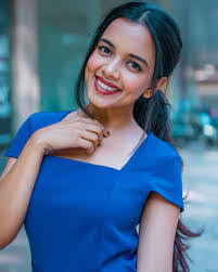 Trisha Ashish's Instagram, Twitter & Facebook