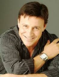 Celebrities with first name: Avi