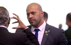 Since 2018 he has been a federal deputy for rio de janeiro. Entenda A Prisao Do Deputado Daniel Silveira A Decisao Do Supremo E O Que Acontece Agora Na Camara
