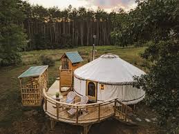 Santa fe in otavalo'da bar ve teras bulunmaktadır. Top 15 Yurt Airbnbs In The U S For 2021 With Photos Trips To Discover