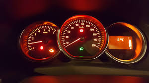 Indicator pentru informatiile computerului de bord. SemnificaÅ£ie Echivalent Doar RevÄƒrsat Martori Bord Duster Agrostefan Ro