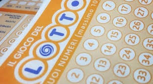 Il 10elotto è un gioco a moltiplicatore strettamente connesso al lotto tradizionale che offre ai giocatori differenti. Estrazioni Lotto E Superenalotto Di Oggi 24 Dicembre 2018 Tutti I Numeri Vincenti Il Mattino It