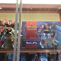 Challenge yourself to a video game from puzzle zoo in santa monica and fight your way to victory. Puzzle Zoo Downtown Santa Monica 1411 3rd Street Promenade