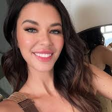 Hailey Mulligan's Instagram, Twitter & Facebook