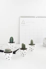 Black And White Pots Diy Diy Mini Patterned Plant Pots Homey Oh My Diy Plants Plant Pot Diy Potted Plants