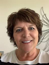 Hi I'm Sandra and I'm from Ireland 🇮🇪 I'm 62 Thanks for letting me join  xxx