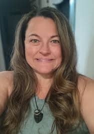 Would love to her from some old girlfriends to name a few: my maiden name  is "Lisa Rising" Celina Valentine, Sue Davies, Becky Ryder, Hope and Patty  Martin, Vivian Pinder, Anna Martin.