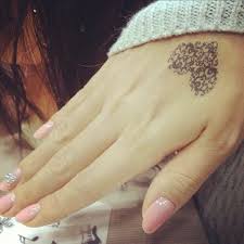 Da henna wird auf die haut aufgetragen werden, dann können sie nicht verhindern, dass die möglichkeit. Tattoos Fur Frauen 40 Unglaubliche Ideen Tattoos Beauty Tattoos Cool Tattoos