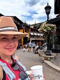 Tiffany Ellis Travel (@tiffanyellistravel) • Instagram photos and videos