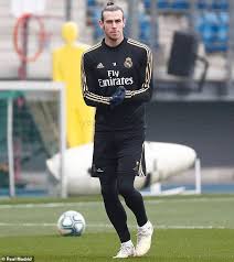 —optus sport (@optussport) july 31, 2019 as put it so well on a flag he held after wales beat hungary in 2019: Wales Golf And Finally Madrid Spanish Papers Mark Bale S Return Daily Mail Online