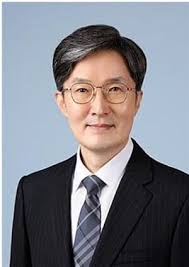 Danny (Sung Kwan) Hong 님