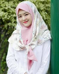 10 Editan Foto Idola Kpop Saat Kenakan Hijab Ini Bikin Kamu Terpesona Pengeditan Foto Hijab Selebriti