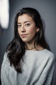 Marina Taylor's Instagram, Twitter & Facebook