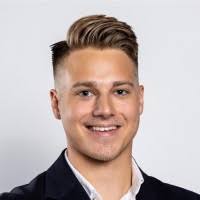 600+ "Oliver In" profiles