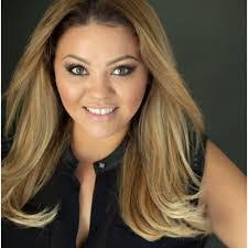 Kristin Queen's Instagram, Twitter & Facebook