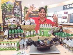 Ukuran partikel sekitar 0,7 mm ditemukan optimal untuk penyulingan minyak lada29. Lada Sarawak Makin Dikenali