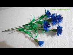 How To Make Cornflower Paper Flower From Crepe Paper Craft Tutorial Youtube Paper Flowers Paper Flower Tutorial Paper Flower Garlands