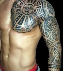 Hawaiianische eingeborenen tattoos männer tattoos oberarm tattoo vorlagen männer tribal tattoos für männer große tattoos samoanische es gibt verschiedene körperteile, die die beste wahl für das tätowieren sein können. Polynesian Tahiti Und Maori Tattoos Entdeckt Die Schonsten Motive Und Vorlagen