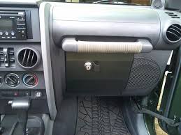 Tape the paracord to the handle. Paracord Jk Forum Com The Top Destination For Jeep Jk And Jl Wrangler News Rumors And Discussion
