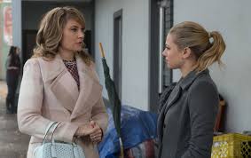 Betty cracked the case here and learned that edgar made people think that they could talk to people they loved who died. Riverdale Der Mord Fliegt Auf