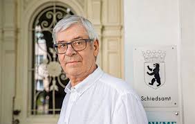 Ombudsleute sind ehemalige hohe richter oder ministerialbeamte, die zur schlichtung von kundenbeschwerden im deutschen bankgewerbe herangezogen werden. Schlichtung Und Mediation Recht Bekommen Gunstig Und Ohne Gericht Stiftung Warentest