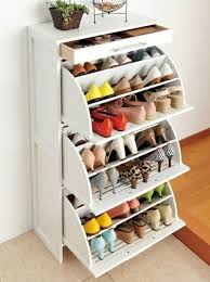 Le Meuble Chaussure Design Organise De Petites Expositions Pratiques Chez Vous Archzine Fr Meuble Chaussure Design Meuble Rangement Meuble Chaussure