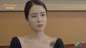 Châu giả vờ hối thúc bà cúc sang nhà. Dsq6zgsykjesdm