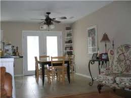 This site is a compilation of paint colors from real homes to help give you inspiration for your next painting project and to make the picking out a little less stressful. Color Buzz Paint