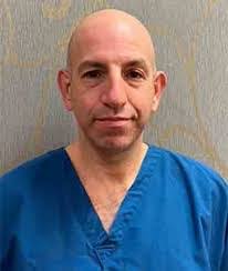 Leonard Strauss's Instagram, Twitter & Facebook