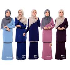 Available in various colours and style such as baju kurung moden, baju kurung pahang, baju kurung kedah, baju kurung fishtail and baju kurung pahang was popularised in the late 19th century by sultan abu bakar of johor. S 3xl Baju Kurung Esabelle Kurung Plus Size Kurung Moden Dark Purple Navy Blue Royal