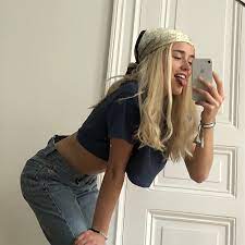 Duplantis would have suffered a similar fate had he made his coffee and chat with kendricks. Pin By Desires On C H I L L Chill Fashion Mirror Selfie