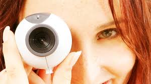 Twitch hot tub streamer has ads pulled by streaming site - BBC News