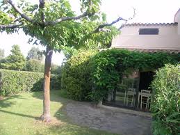 Appartement A De Type F3 A Duplex A Avec A Jardinet A Et Parkinga Nous Contacter 04 68 37 81 90 Bord De Mer Jardinet Appartement Duplex