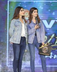Последние твиты от custom tailors #fashion #suits #shirts (@customtailor5). Hira Attique On Instagram Our Very First Award As A Team Socialite Of The Year Female All Thanks To Ma Am Khadijamushtaq Our Head Coordinator Ma Am Sh