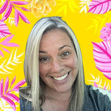 Ellie Krueger's Instagram, Twitter & Facebook